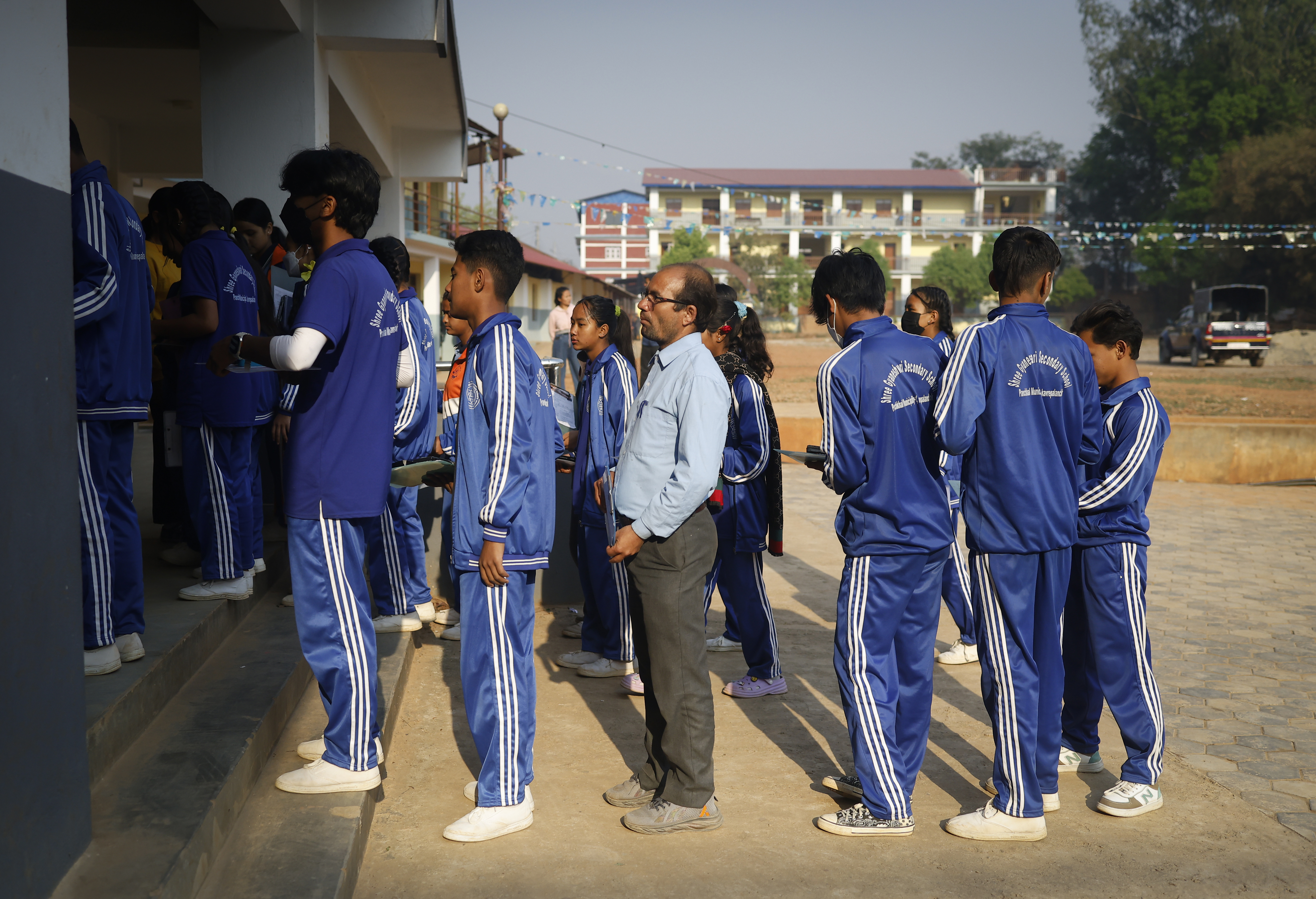 SEE ko parikcha dina Sarbamangara sec.school, pachkhal mah line mah lageka madiram.JPG